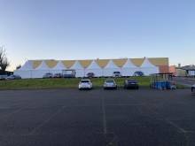 8 pagodes le long d'un Super Marché soit 200 m² de surface commerciale et de stockage en plus