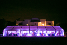 Photo d'un chapiteau de nuit